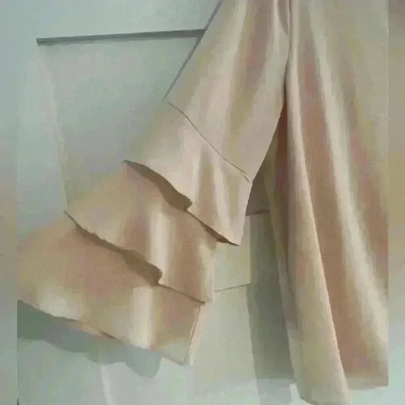 Calvin Klein Blush Pink 3/4 Ruffle Sleeve Blouse- Size Medium- NWT - Picture 2 of 5